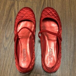 Unlisted red quilted flats Sz 8